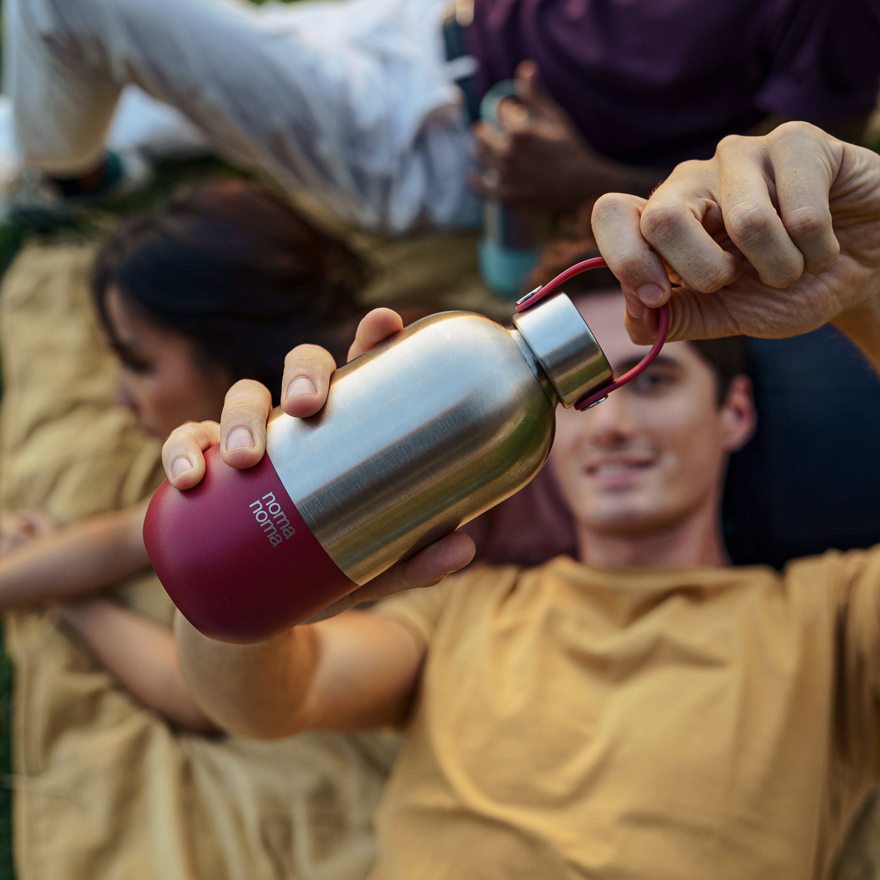 Θερμός από ανοξείδωτο ατσάλι 750ml - Grenadine Red